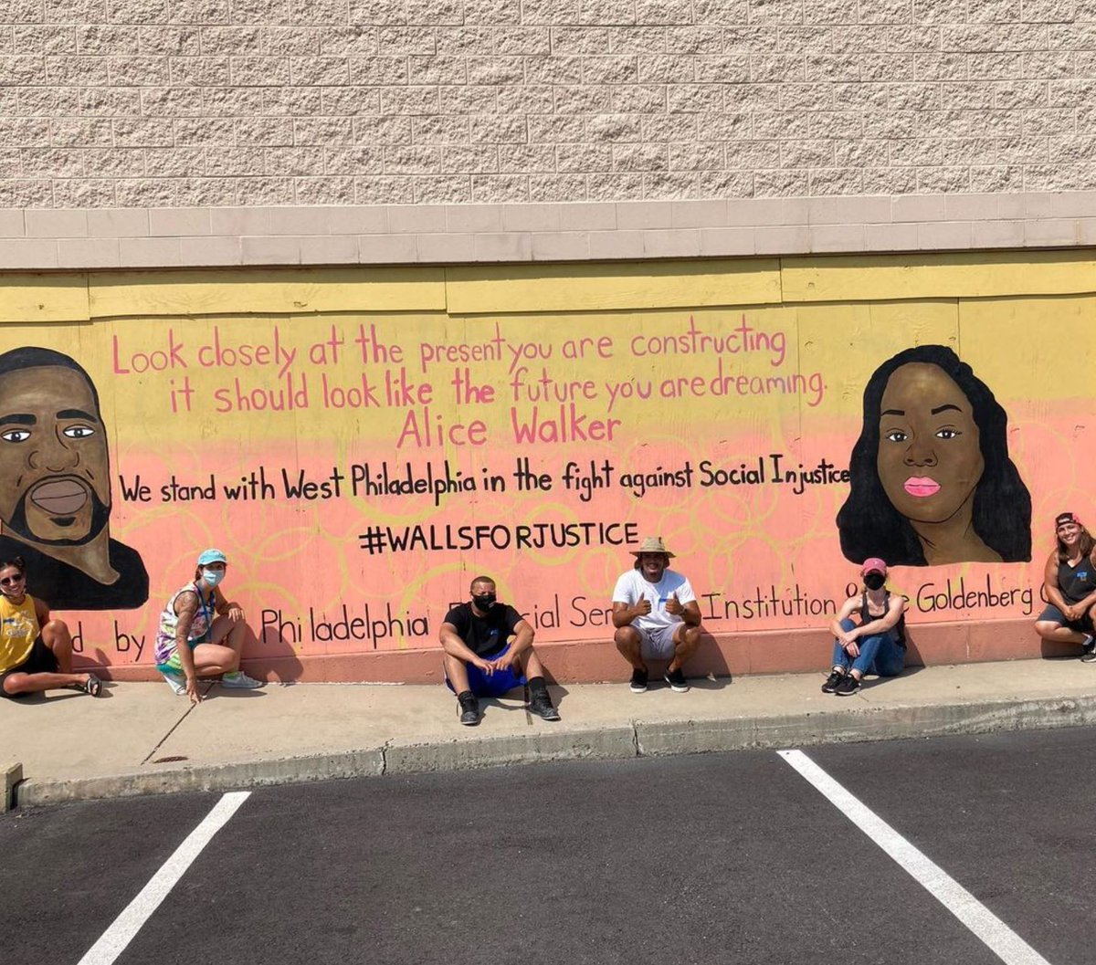 GoldenbergGroup's tweet image. Have you heard of #WallsforJustice ? Sam Rodriguez, Founder of Walls for Justice, uses his platform to empower the platform of social movements, communities, POC, and other marginalized groups through murals 🖼️ , beautification projects 🌻, demonstrations 🖌️, and other mediums!