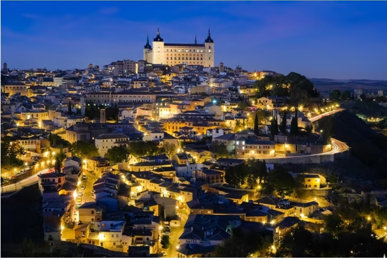 Peace 世界の夜景で行って見たい所4箇所 O この4つは感動する事間違いなし ポルトガル ポルトドン ルイス1世橋周辺 スペイン トレド イタリア ミラノドゥオーモ広場 スペイン サグラダファミリア 美しい 美しい夜景 綺麗