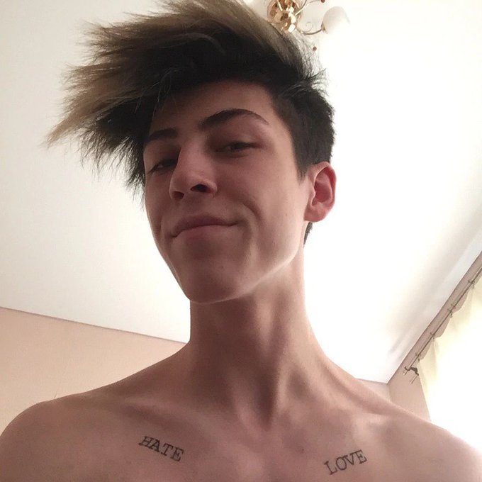 Hello my dear how are you https://t.co/7osbbhr6zV<a href="/tag/%D0%BD%D0%BE%D0%B2%D0%B0%D1%8F%D0%B0%D0%B2%D0%B0%D1%82%D0%B0%D1%80%D0%BA%D0%B0"class="tags"><span>#новаяаватарка</span></a>