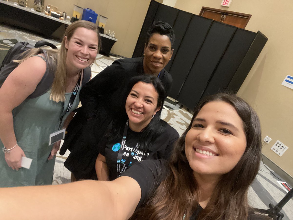 valef's tweet photo. Making some awesome connections. Making friends from South Africa, Jamaica and Colombia 🌎💕 #CelebrateExchangeDay @ECAatState #UnitingOurWorld @ParticipateLrng #PLOrientation2022 https://t.co/QOOXH2ov9t