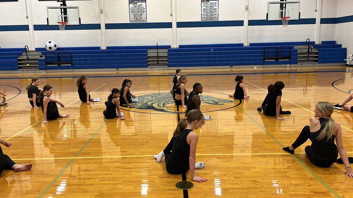 MrsWellsGMS's tweet image. CMS Stars Camp Day One is under way! We are getting ready for an amazing season dancing for our Colts! @CmsColts #cmscolts #coltpride #coltnation