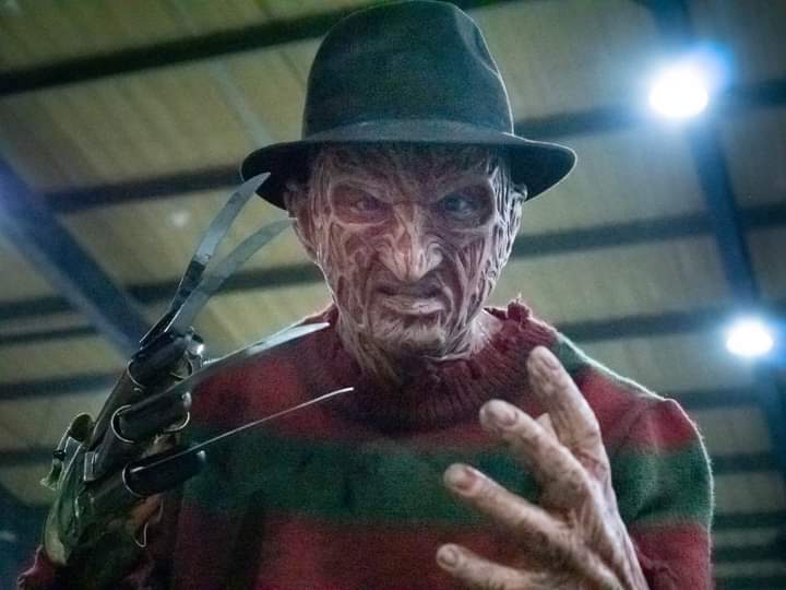 KevinStout9's tweet photo. Great fun at @comconmanc @BowlersMcr Well done #cosplayers on dedication, hard work & for giving time freely for the enjoyment of others. #onlyatcomiccon #comicconmanchester #comiccon2022 #cosplayallday #starwars #Superman #FreddieMercury #FreddyKrueger https://t.co/d9jePhfx8Y
