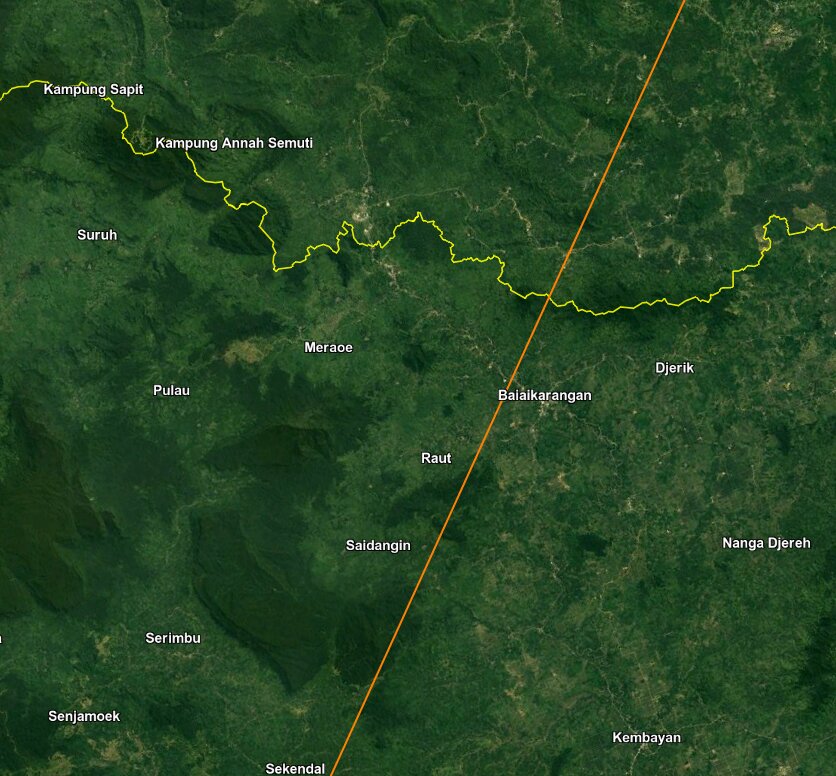 planet4589's tweet photo. This location is bang on the reentry track, just short of the Sarawak border https://t.co/FrmCWqeWaH