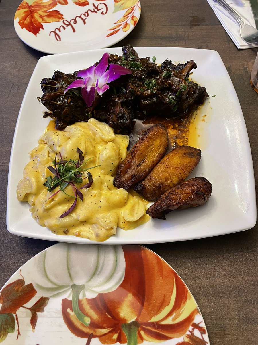 denverdrewC's tweet photo. Sunday fun day with #DJKimani and #DJMusa at the Penthouse Caribbean Food Restaurant. The music and oxtail, plantains, and mac’n’cheese were all on point! Next time I might try the curry goat. https://t.co/mTI4QlIe24