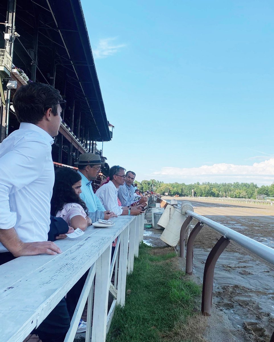 CBREAlbany's tweet photo. Another fun day at the Saratoga Race Course with @SpencerGLevy https://t.co/9e5DhYfkQP