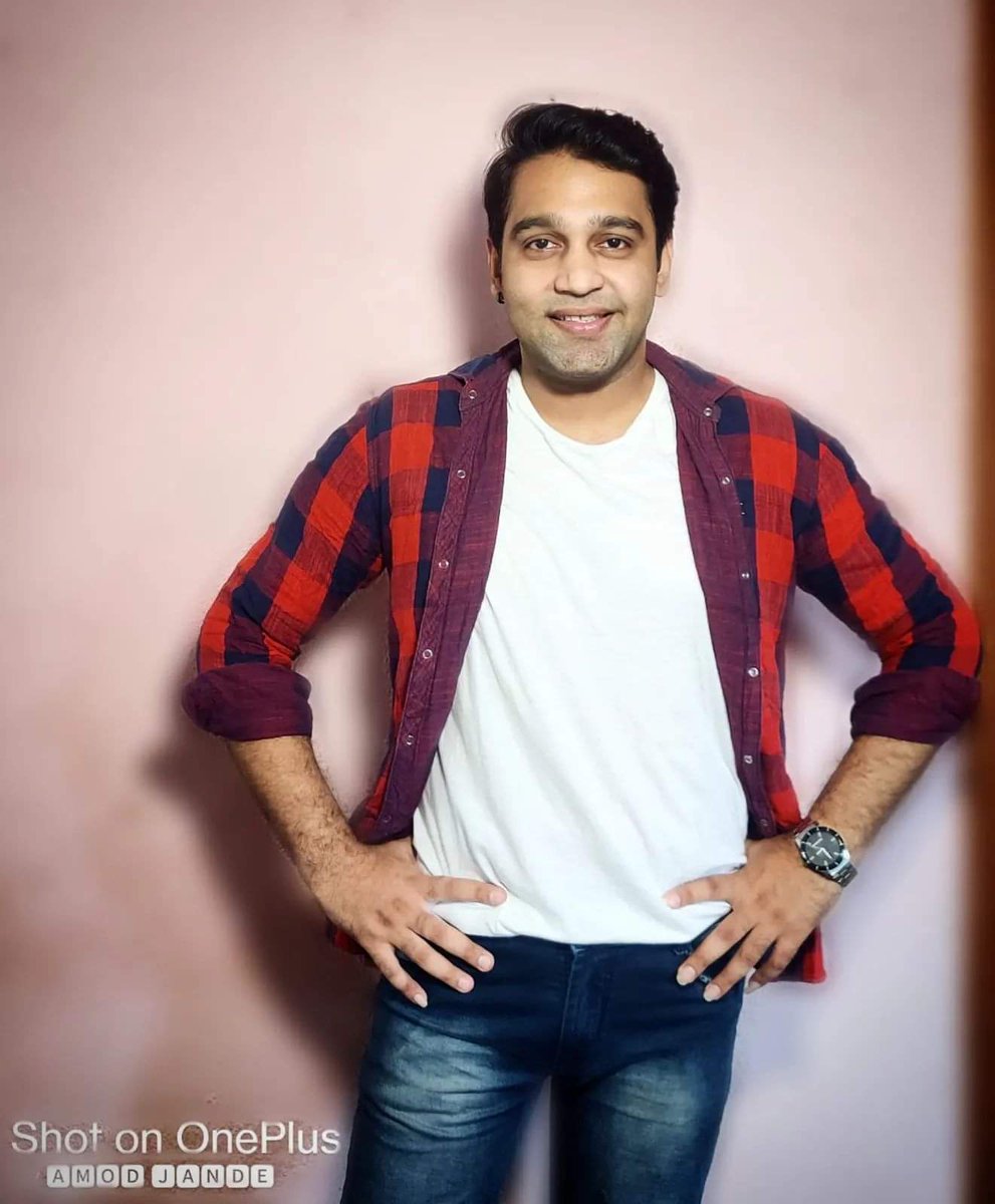 jande_amod's tweet photo. If people are doubting how far you can go, go so far that you can't hear them anymore... Inframe Actor @jande_amod 
 #Actor #motivationalquotes #ActorAmodJande #AmodJandeNewLook #newphoto #viralphoto #loveexpression #colorsmarathi #zeemarathi #starpravah #sonymarathi #sunmarathi https://t.co/58KE89lISc