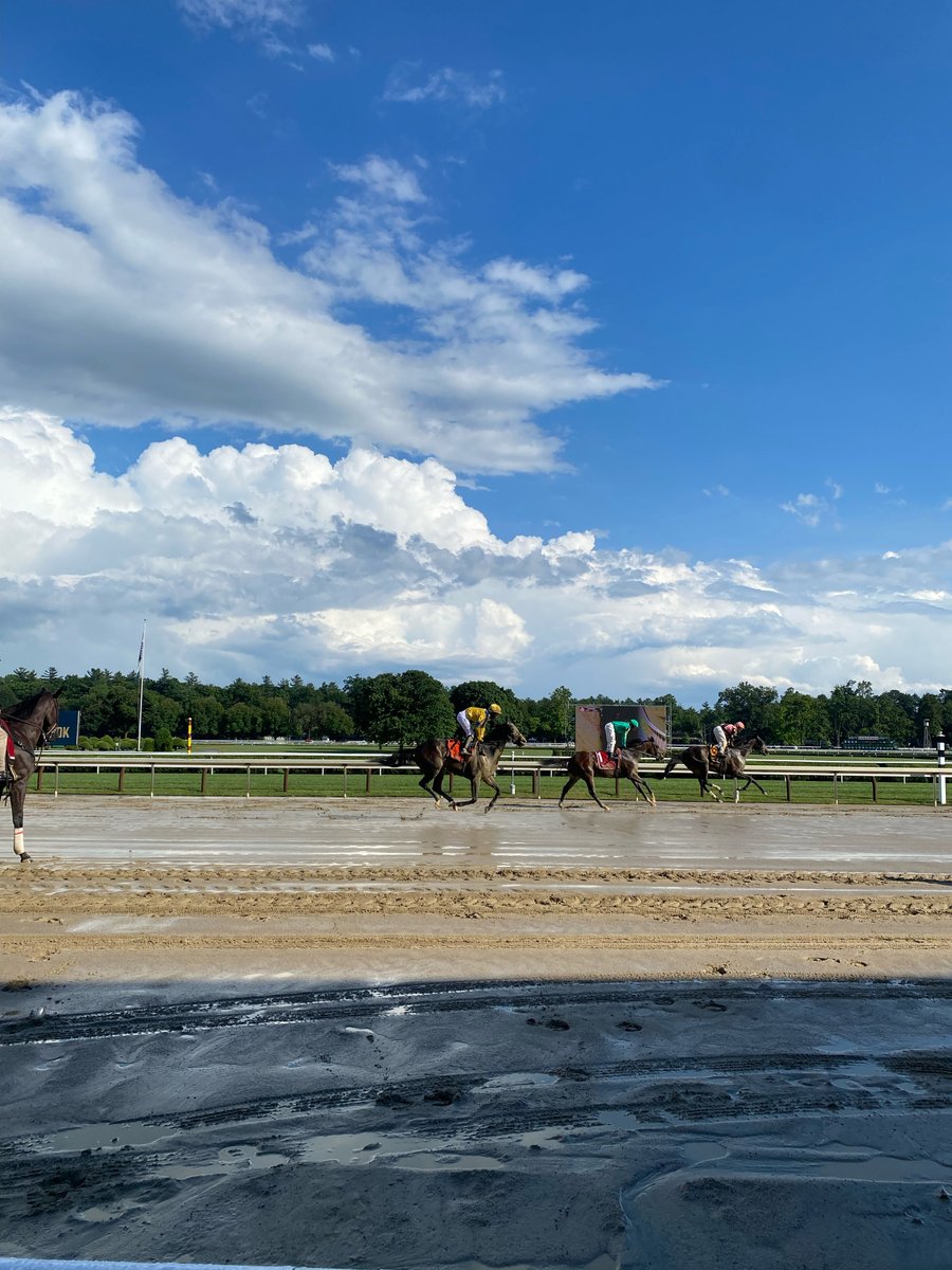 CBREAlbany's tweet photo. Another fun day at the Saratoga Race Course with @SpencerGLevy https://t.co/9e5DhYfkQP