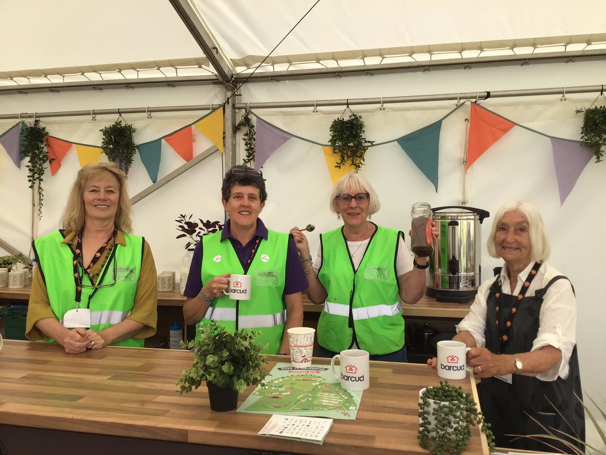 taibarcud's tweet photo. Balch iawn noddi caffi #MaesD @eisteddfod!
Proud to sponsor the Welsh learning village, Maes D!
#steddfod2022 #Cymraeg https://t.co/kBvjJrIjbe