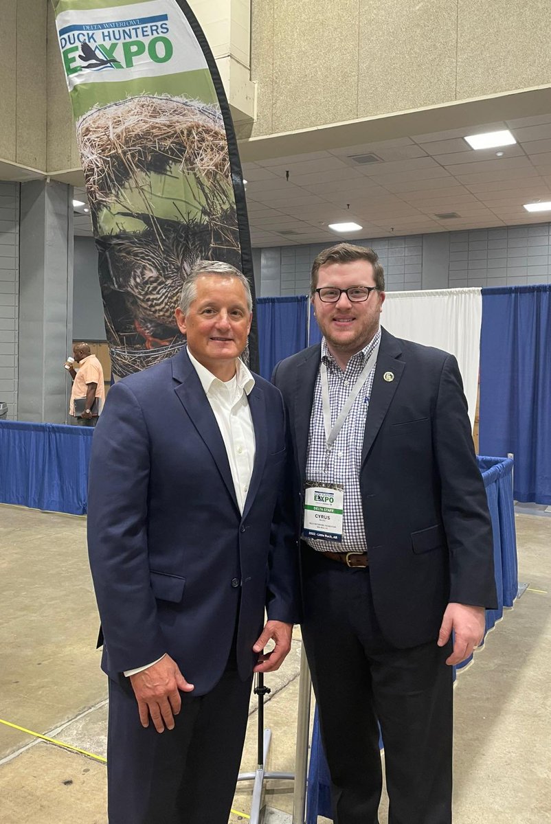 CyrusBaird's tweet photo. Not sure there is a Member of Congress that shoots MORE ducks and geese (and squirrels!) on a yearly basis than @RepWesterman.
Thanks for joining @DeltaWaterfowl and helping us honor leaders in the conservation community at the first ever #DuckHuntersExpo. #TheDuckHuntersOrg https://t.co/MsZ4T6f42M