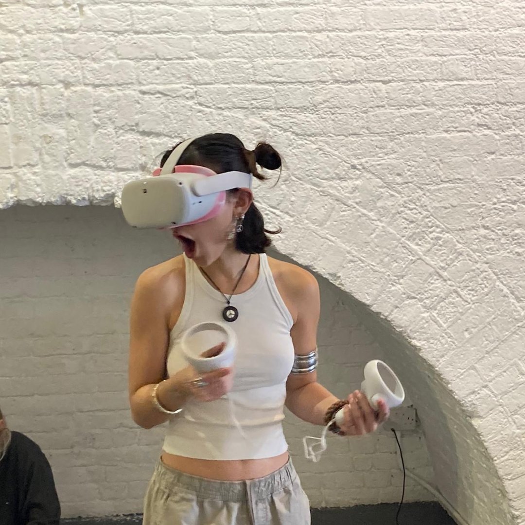 InvestIN tweet media