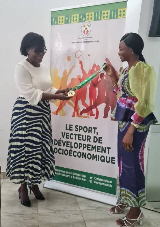 LidiBessi's tweet photo. Un plaisir d'avoir reçu ce jour notre compatriote #VicentiaAmedome, arbitre internationale qui a été médaillée🏅 lors de la CAN féminine Maroc 2022 pour avoir officié avec succès le match de la 3ème place. 
Fière de toi!
Maintiens le cap! Demain sera meilleur...
@GouvTg 
🇹🇬🇹🇬🇹🇬 https://t.co/sI7d54r261