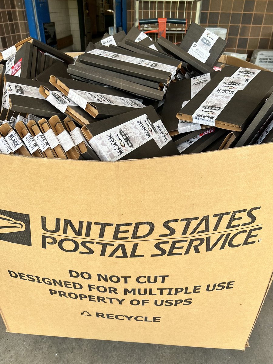 blackflagcomics's tweet photo. Get excited!!! 
The Black Flag Comics team has been hard at work prepping and packaging your ASM 900 books!!! 
This lot is headed your way!
Be sure to post your haul and tag us for a chance to featured on one of our Saturday shoutouts!!! https://t.co/20LAKp62VH