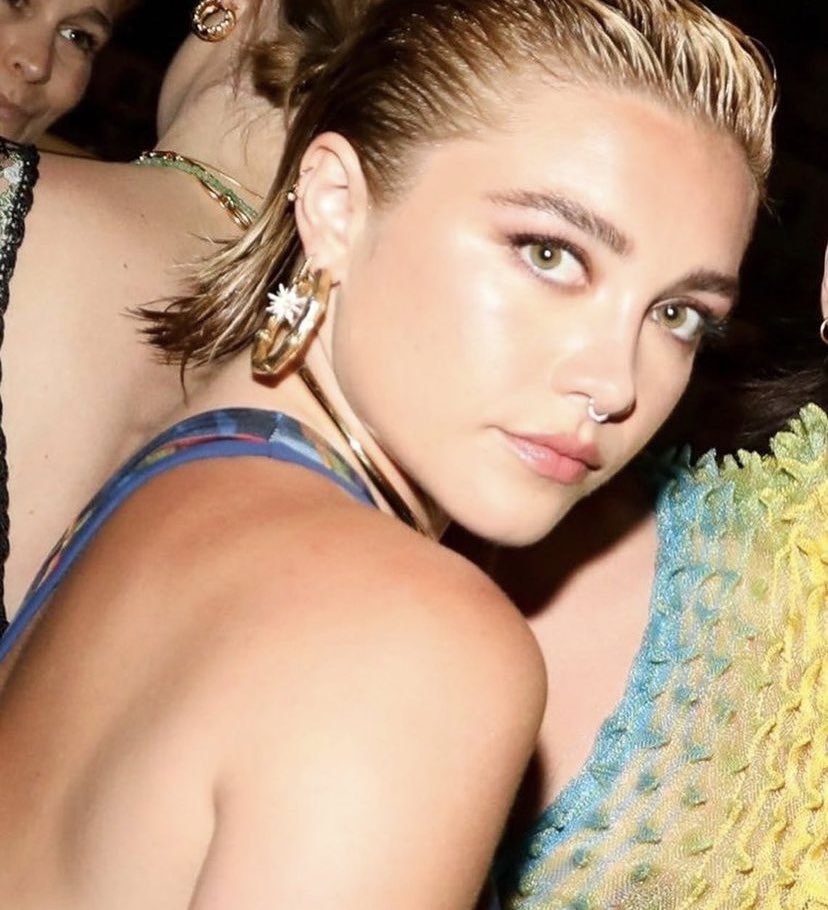 best of florence pugh tweet media