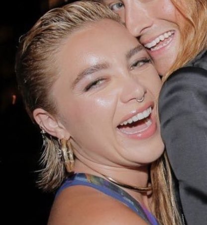 best of florence pugh tweet media