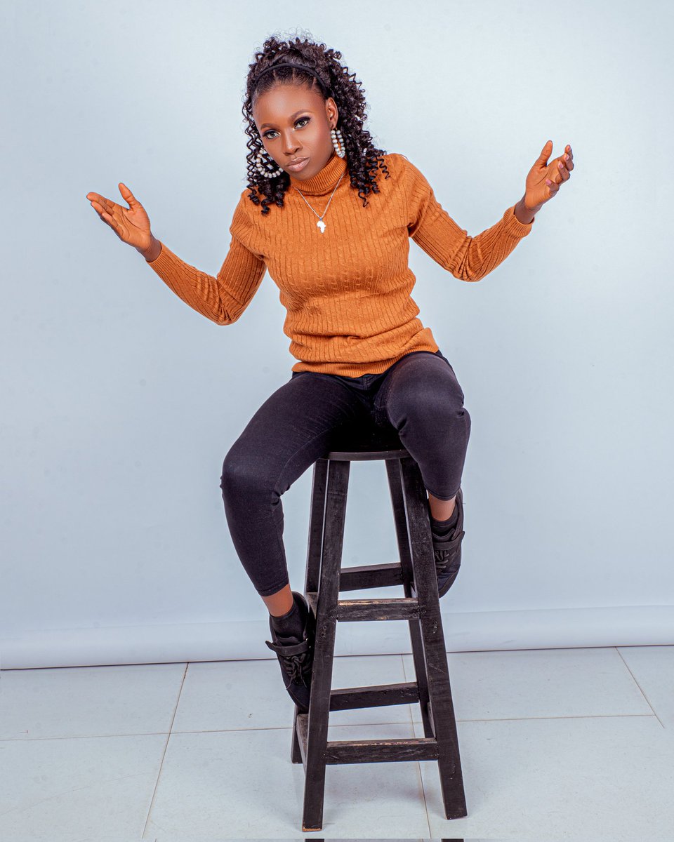 FeivaFleiva's tweet photo. It's my workversery today and I'm giving prizes on Night Nurse by 10:30 pm. Join me as  I celebrate my paper anniversary with @solutions939fm The past 365days has been eventful and gratifying and I couldn't be more grateful or happier to be part of solutions FM's team. https://t.co/iYH73SKYUx