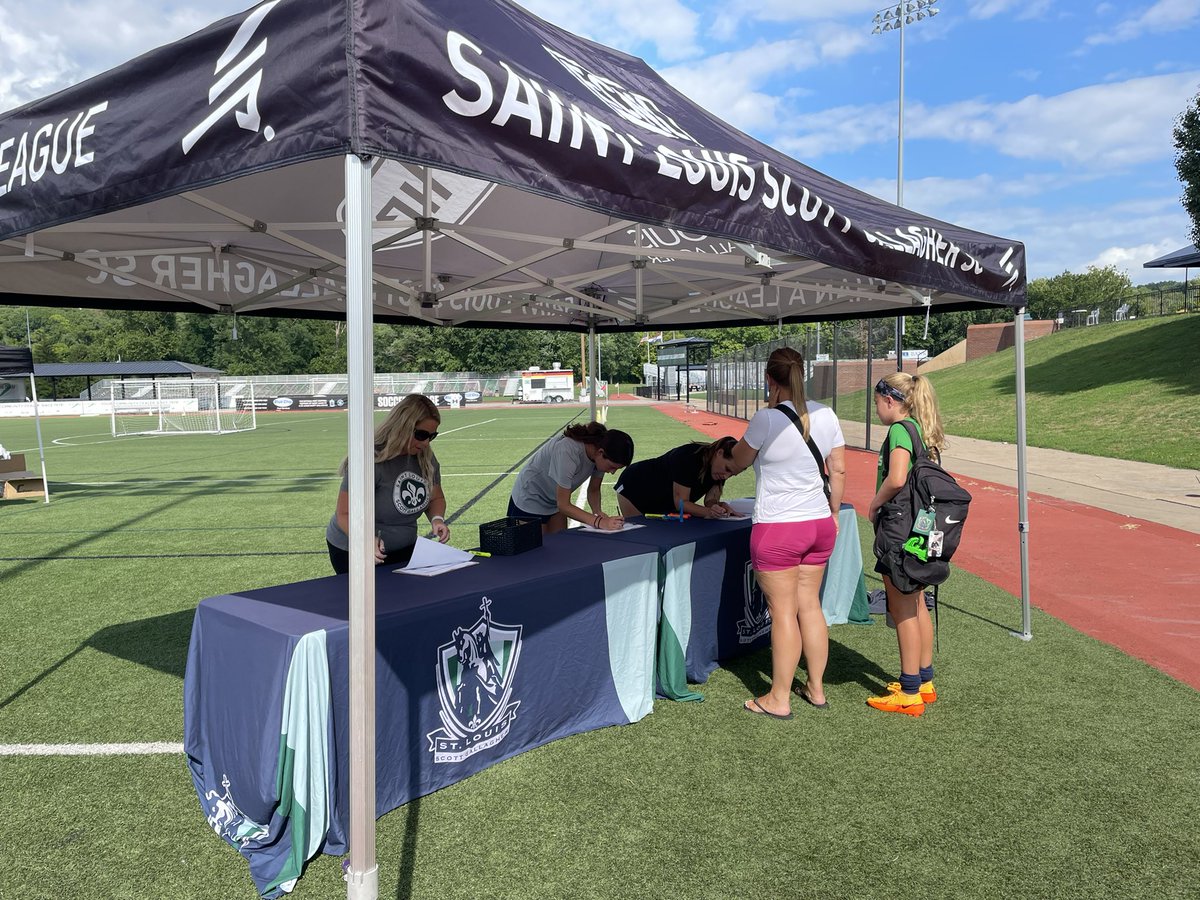 SLSG Girls tweet media