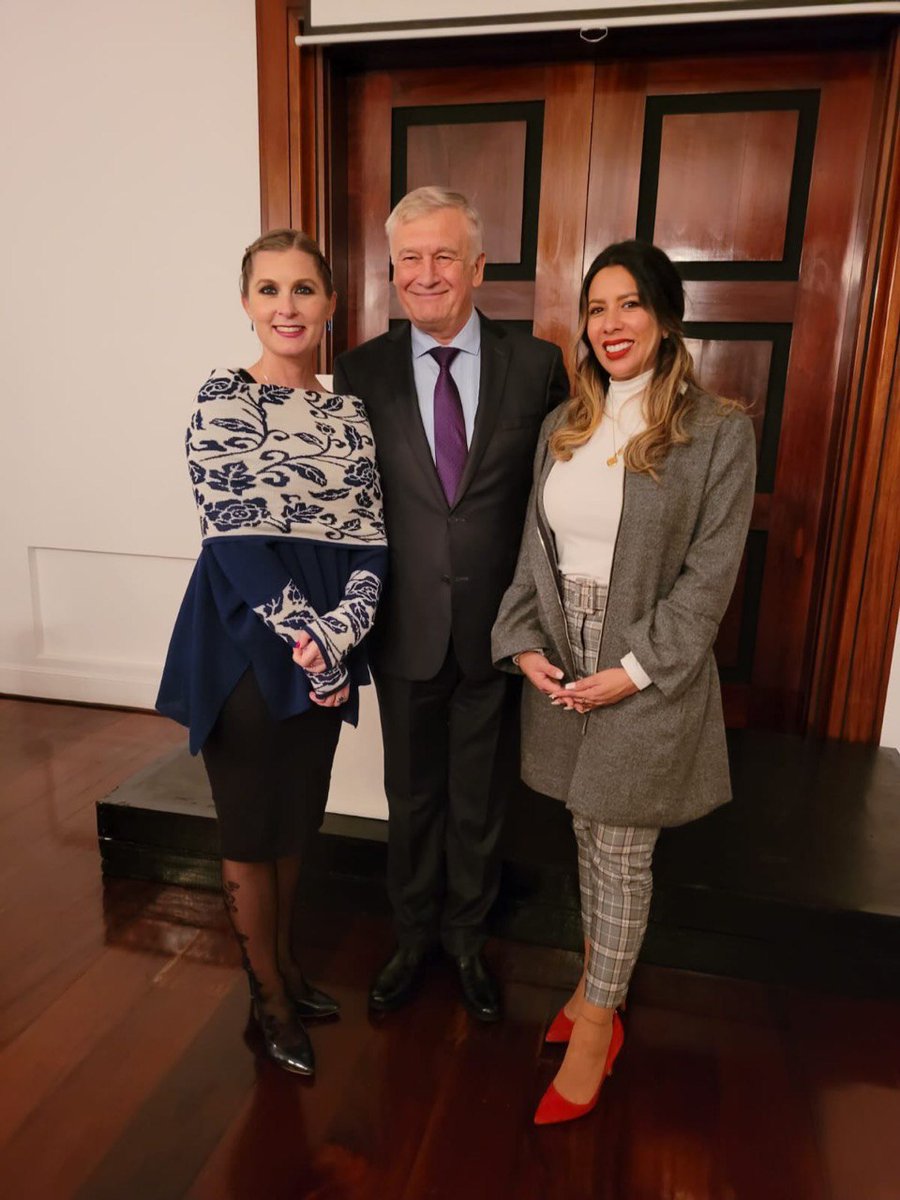 Rosselli Amuruz tweet media