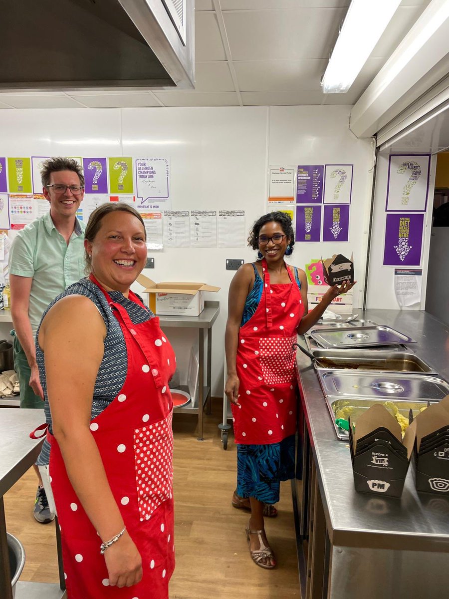 RowSharma's tweet photo. Thank you to Pieminister for providing the most delicious pies at the Comedy night at Cotham Gardens Primary School. What a fun evening! #littleactsofpieness https://t.co/lIw0dTzQ0n