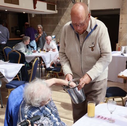 leeds_club's tweet photo. Stunning…over £1,300 was raised for the “Leeds Together for Ukraine Appeal” at our summer BBQ. Thank you to our two swine herdsmen for keeping the pigs under control for the racing!!! @bannatynleeds @UkrainianCrisis @Rotary https://t.co/KN8gN0ZeGy