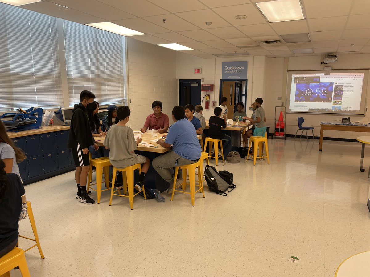 KJMS Makerspace tweet media