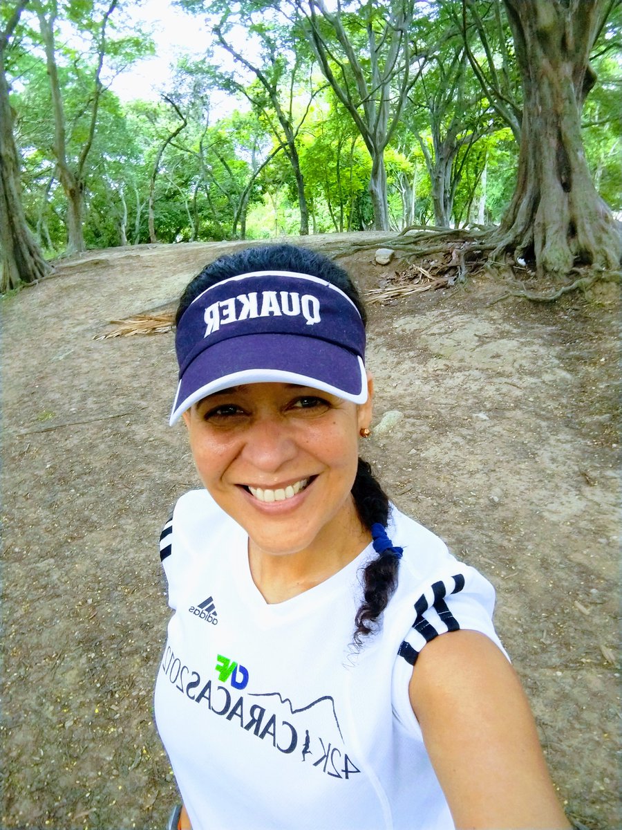 KER___________'s tweet photo. Paso a pasito o unkalavez ☝🏼💜, hoy fuimos a ver qué tal... Ya solo falta un poquito y eso me alegra! 💪🏼😁
Vamos que vamos!!! 💪🏼🔥
#RunKerRun #Correr #Run #HappyGirl #Running @ComuniRunners https://t.co/pXnXdmXvMq