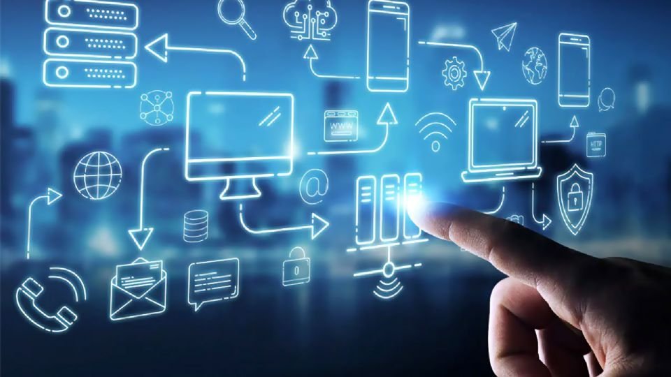 hugomorenomv3's tweet photo. ⚡️¿Quién gobierna sobre nuestros datos? Retos de la Inteligencia Artificial by @ArturoRobles_R https://t.co/dwuIL52O5o #comunicacion #Telcom #internet #redessociales #AI #tecnologia #privacidad https://t.co/NMLlhVds1R