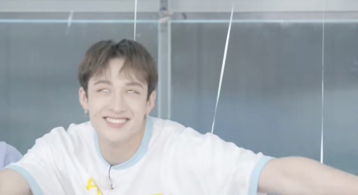 thestorykids's tweet photo. -tsk macam macam bapak leader @Stray_Kids : 

cr. en_stay
https://t.co/cYYMi5z2Gw