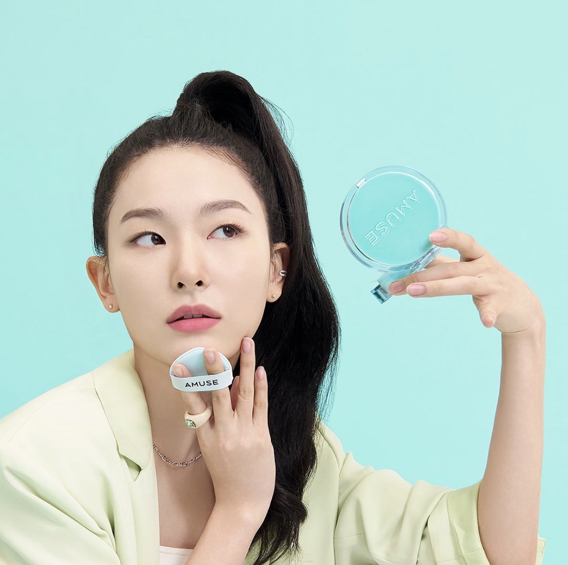 MiewMiewkly's tweet photo. #พร้อมส่ง AMUSE META FIXING VEGAN CUSHION SPF 45 PA++
วีแกนคุชชั่นเนื้อบางเบา ปกปิดดีเยี่ยม ไม่มีน้ำหอม
มีเบอร์ 1.5 natural/ 02 nude

690 ส่งฟรี j&amp;t https://t.co/xduX13G1qe
