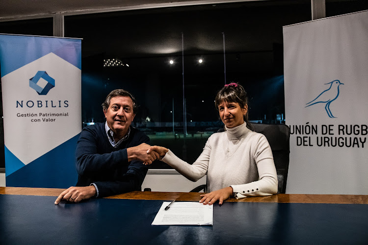 RugbyUruguay's tweet photo. 📜✍️ 

@NobilisUY  🤝 @RugbyUruguay https://t.co/T7KGj3RKDE