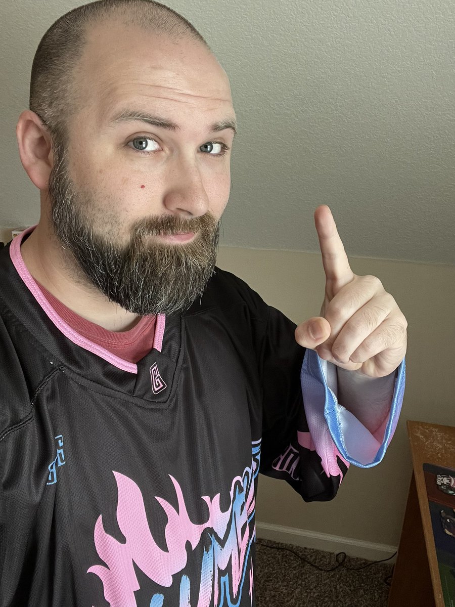 FinalChaos21's tweet photo. I’m no @TheDead_Display aka Uncle Heatley, but I am proudly supporting the #ColumbusHeat today while teleworking! Putting in work at #StateWars! LETS GOOO!!!! @TheNasher61 @WiggssYT https://t.co/SvriyS5TOC