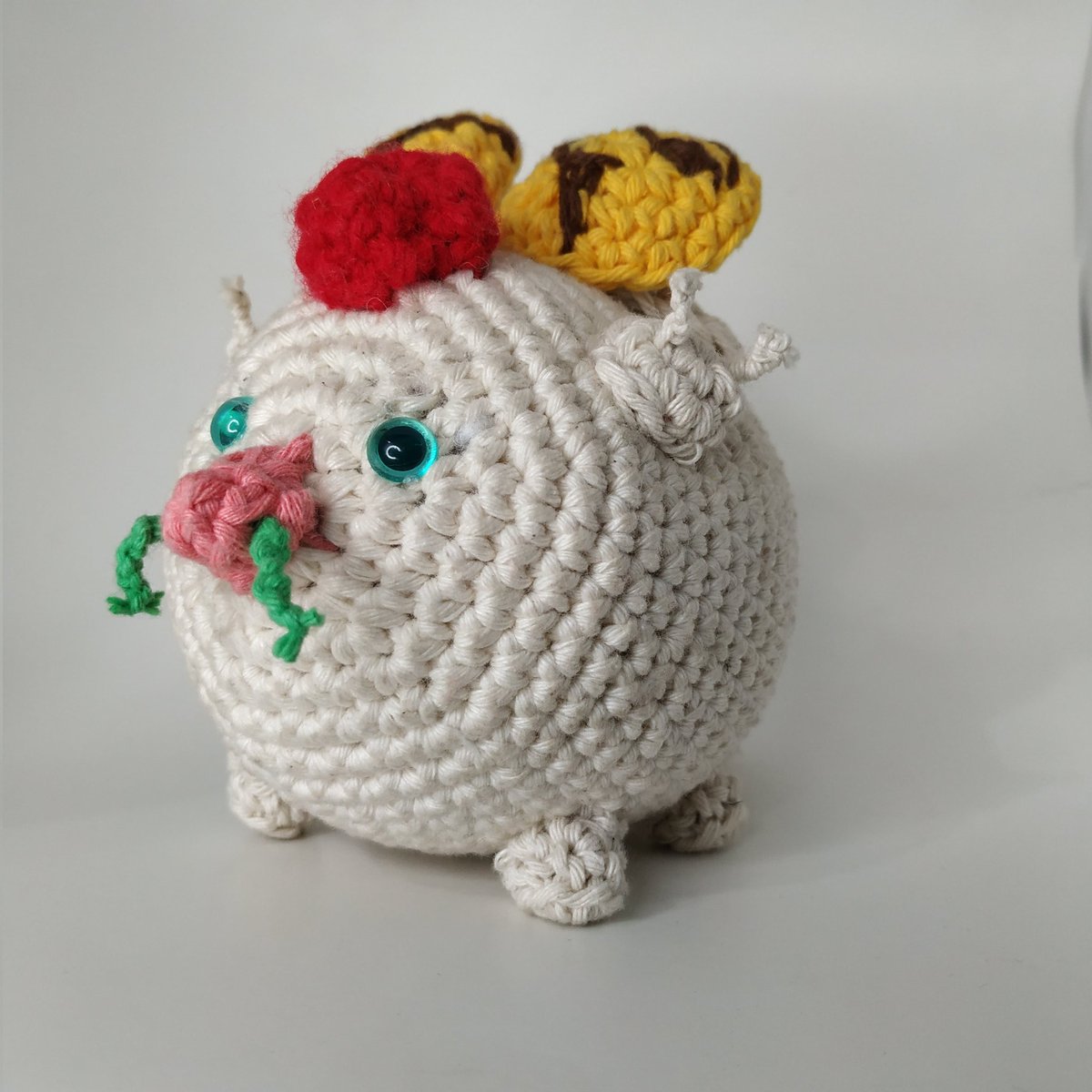 maudoooo's tweet photo. SUMO al crochet hecho por mí madre @LLivronelaura 
@AxieSumoSociety this is the culture i’m here for. 🤌🏼 https://t.co/fSnY3GBAb3