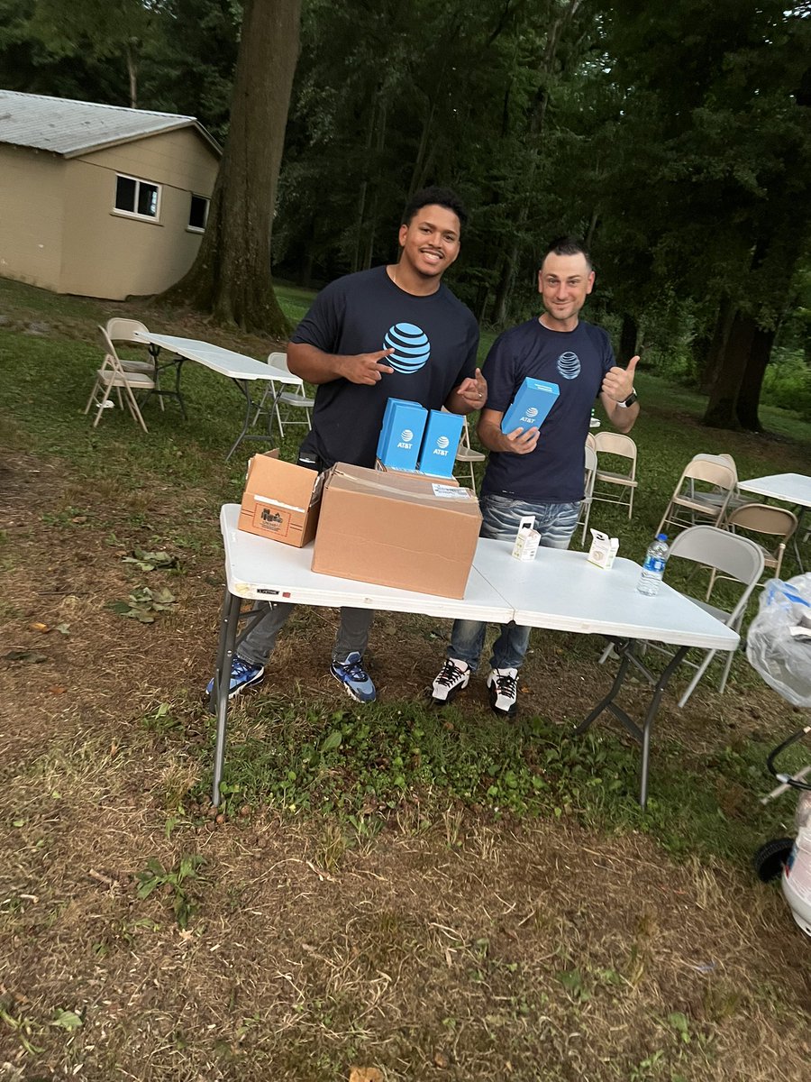 🗣🗣Great Job to @RSCMichael uncovering a great lead ending July with 40 Prepaid Activations, and creating a connection leading to more in the future‼️💪🏾@BartyStarterATT <a href="/Mr_Feliciano20/">Erik Feliciano</a> <a href="/jillmill321/">Jillian Miller</a> <a href="/404girl/">Betsy Francis</a>