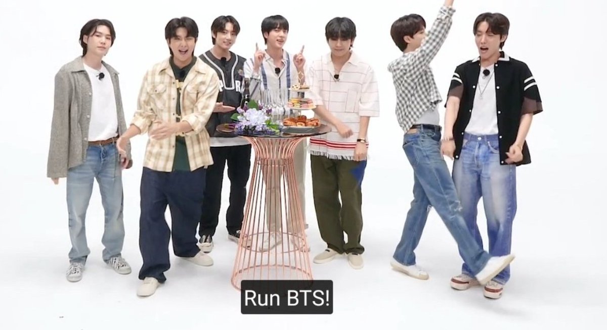 Starkookies1's tweet photo. RUN BTS IS BACK after a 10 month break!! 💜💜💜💜💜💜💜💜. I'm so excited!! 💜💜💜💜💜💜💜. #BTS #RUNBTSisBACK #runBTSISCOMING https://t.co/qiaFSdEqNt