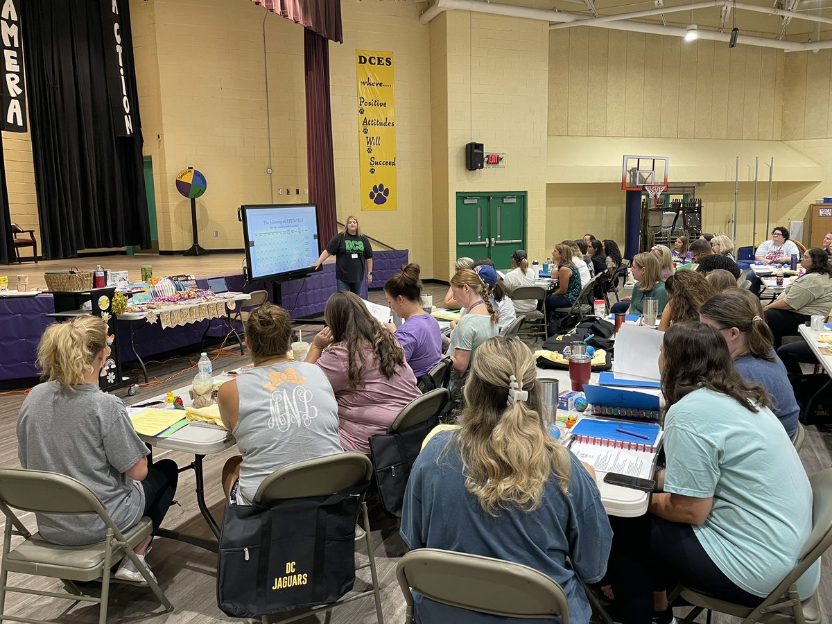 LindzMillbrooks's tweet photo. So glad to have our teachers here ! Ready for the 2022-2023 school year. #teamdcs #teamdces https://t.co/uywljBzFAY