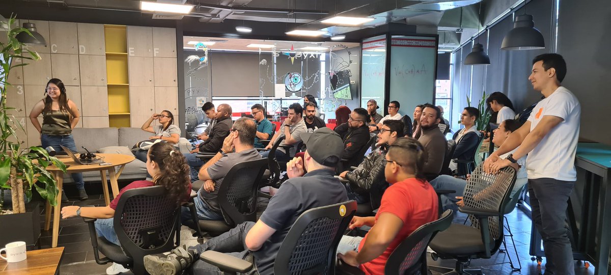 PyxisCX's tweet photo. El equipo de Pyxis CX dijo presente en el #PyxisOpenTech de @Pyxisportal 💪🏻
Además de participar en las diferentes mesas de intercambio dos compañeros fueron oradores 🗣️ https://t.co/yucEqBzGFp