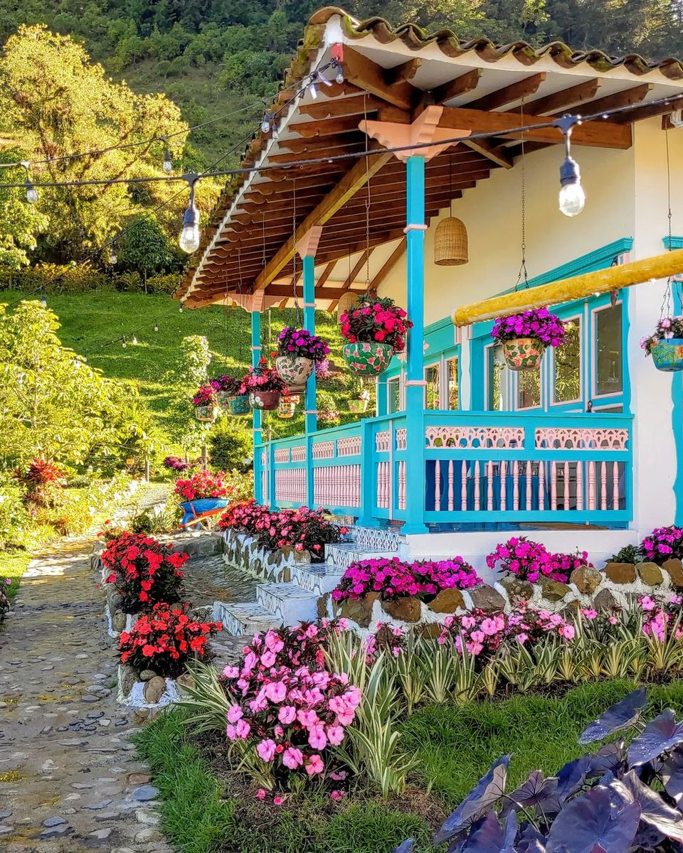 ViajandoPorCol's tweet photo. Jardín, Antioquía, Colombia. 🇨🇴
📸: jardinantioquia https://t.co/31YAu69x6e