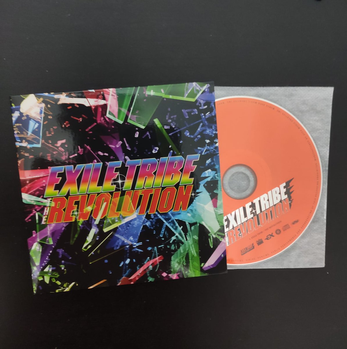 Albüm koleksiyonuna bir yenisi daha eklendi🤩🤩
#EXILETRIBE