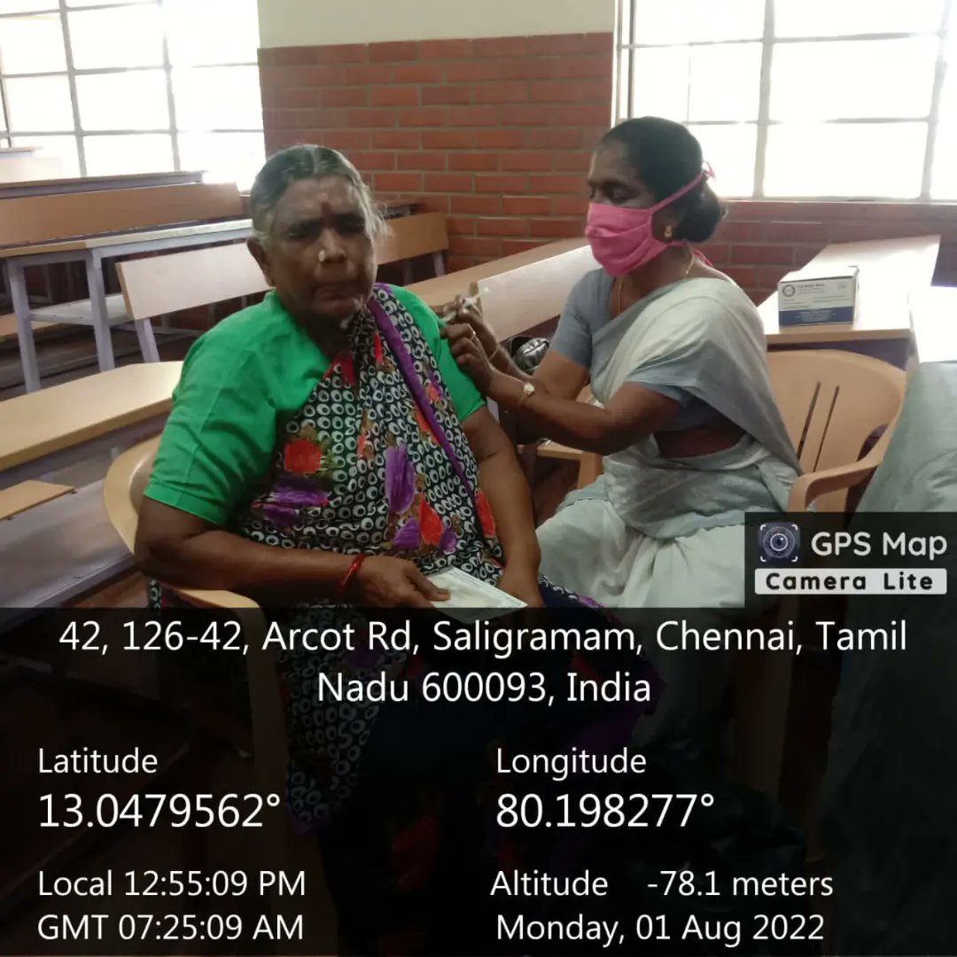 avichi_nss's tweet photo. Avichi College of Arts and Science,NSS Unit 122 conducted booster Vaccination drive at college campus today(01/08/2022).
Nearly 40 students,Staff  and Non -teaching staff  got their booster jab in the camp.
@NDspsr 
@NSSChennai 
@nss_tamilnadu 
@avichi_nss https://t.co/3FIT31PFMY