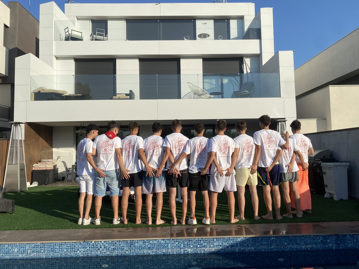 En el cumple de la rubia #dag #elpaseodelospoetas