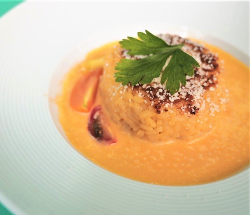 路地裏のサルヴァ通る 路地裏のサルヴァ通る 個室 居酒屋 難波 なんば 心斎橋 千日前 ビックカメラ なんばパークス 映え デート 誕生日 和食 イタリアン 中華 韓国料理 活 海鮮 焼肉 牛タン 串カツ 寿司 肉寿司 スパイス 野菜肉巻き アヒージョ T