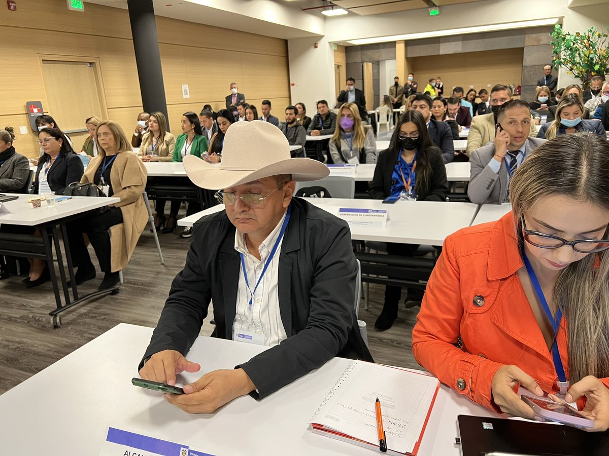 La <a href="/UnidadVictimas/">Unidad para las Víctimas</a> exalta el esfuerzo de los alcaldes y gobernadores en lograr que en sus territorios se garantice el goce efectivo de los derechos de las víctimas #UnidosPorLasVíctimas