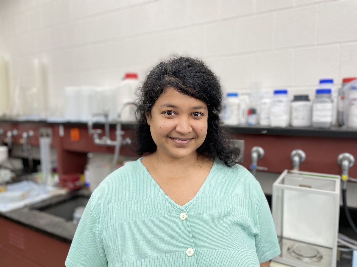 sunyesf's tweet photo. Anindita Paul came from India to ESF because of Dr. Deepak Kumar’s work on reclaiming waste materials for bioproducts. While here, Anindita's  research includes converting hemp into bioplastics,  waste to real sugars, and more! Read her story. https://t.co/g1Lj1LrQmH https://t.co/Sh5bAOpDl7