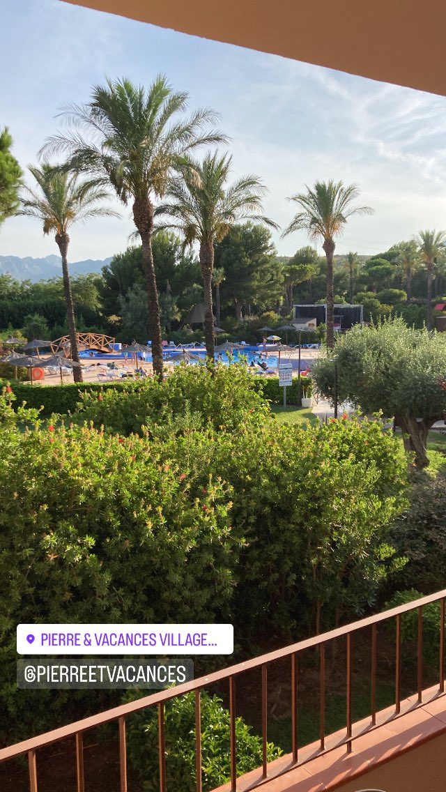 En place ! Et toujours fidèle <a href="/PVBonmont/">P&V Bonmont</a> <a href="/pv_resorts/">Pierre et Vacances</a> <a href="/GroupePVCP/">GroupePVCP</a> #holidays #Espagne #Vacances #sun @catherine_rivet <a href="/JocelyneRivet/">RIVET Jocelyne</a> <a href="/valerie_alberto/">Alberto valerie</a> #family