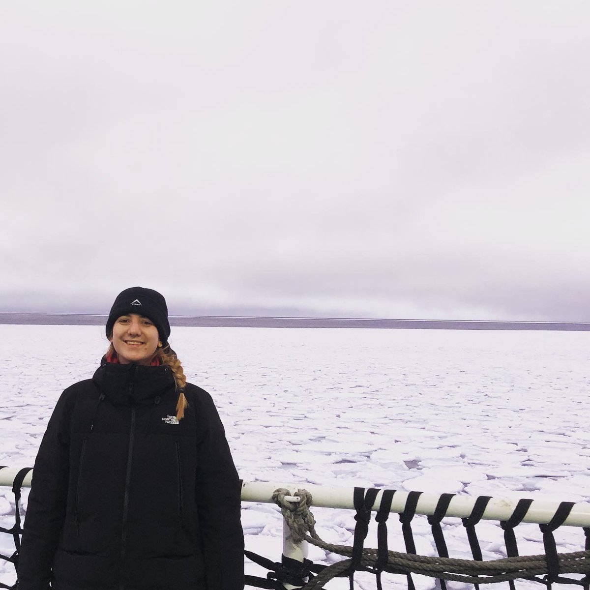 siobhanajohnson's tweet photo. Back from a change of office these past three weeks 

#SCALE22 @MARIS_UCT @Antarcticlegacy #SCALEwin22 #sanap #SAAgulhasII #SAPolarRI #antarctica #MIZ #seaice https://t.co/esF8vOctlo