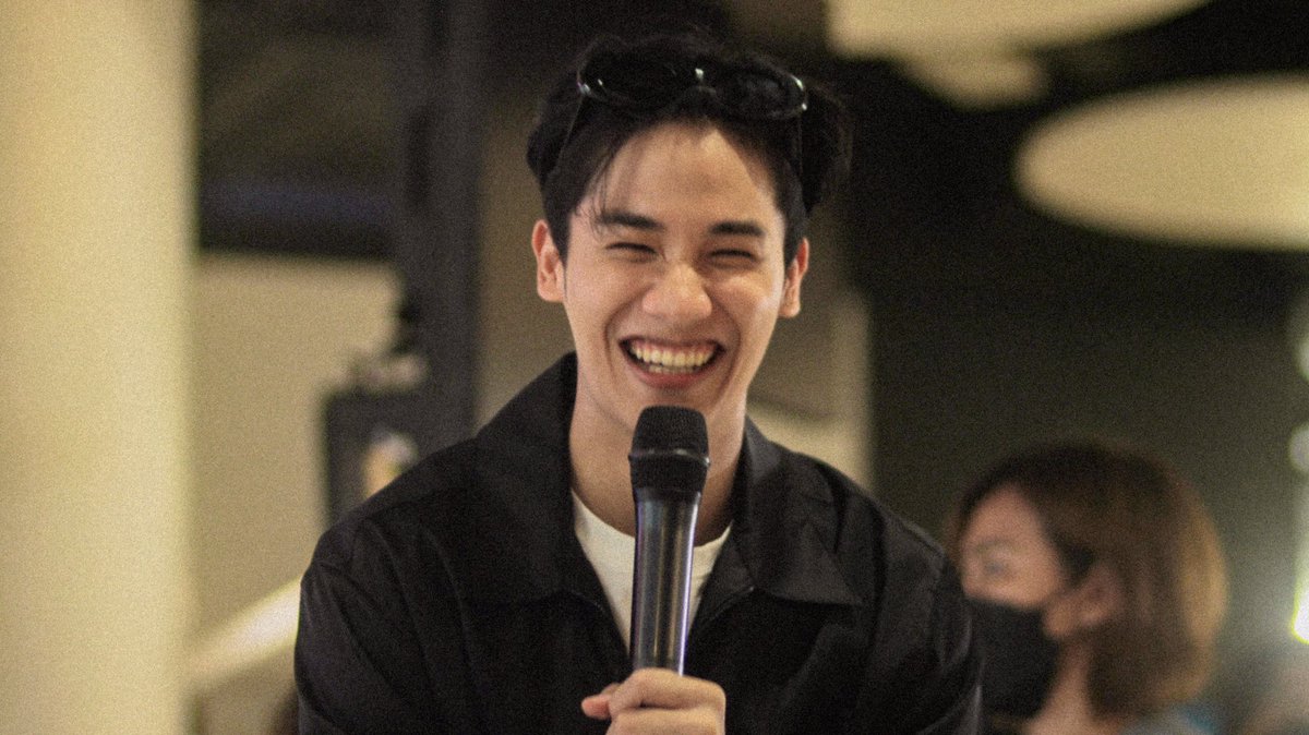 Paullus_V's tweet photo. still can't believe that it has been a little over a week since I personally took these photos during @Tawan_V's birthday.

My fave shots of him as a/n (events) photographer. 💙✨

ผมรักคุณมากครับพี่เต! เจอกันครับบบ! 💙🫶🏽 #Tawan_V https://t.co/N10wBAyUcz