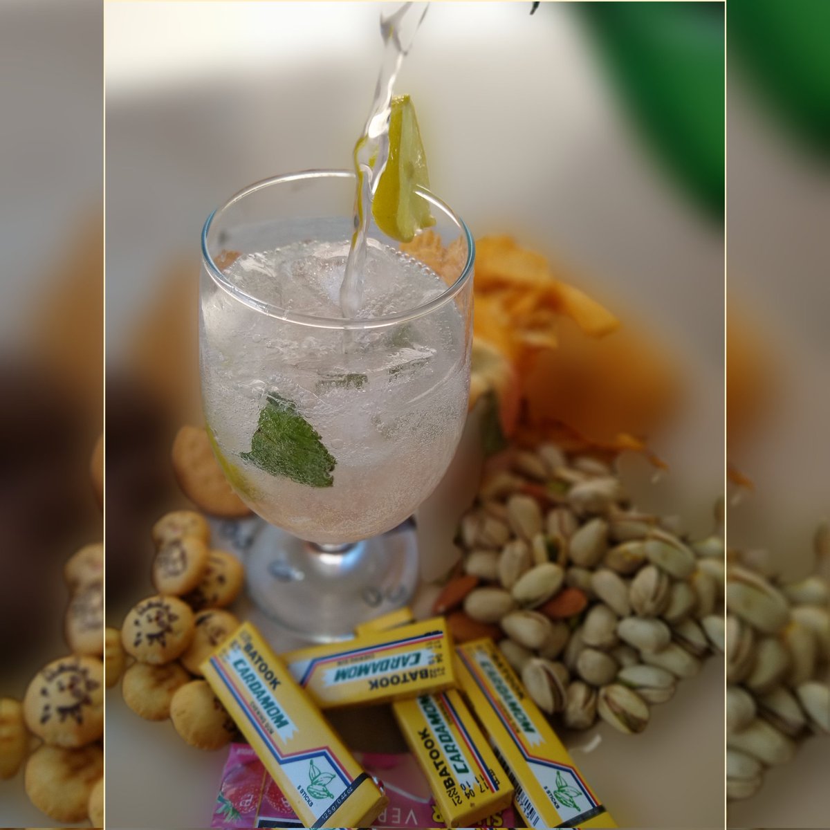 GratudiTuchi's tweet photo. The photophile &amp; foodie me. 🥰🍹 https://t.co/nkqjKc0m9t