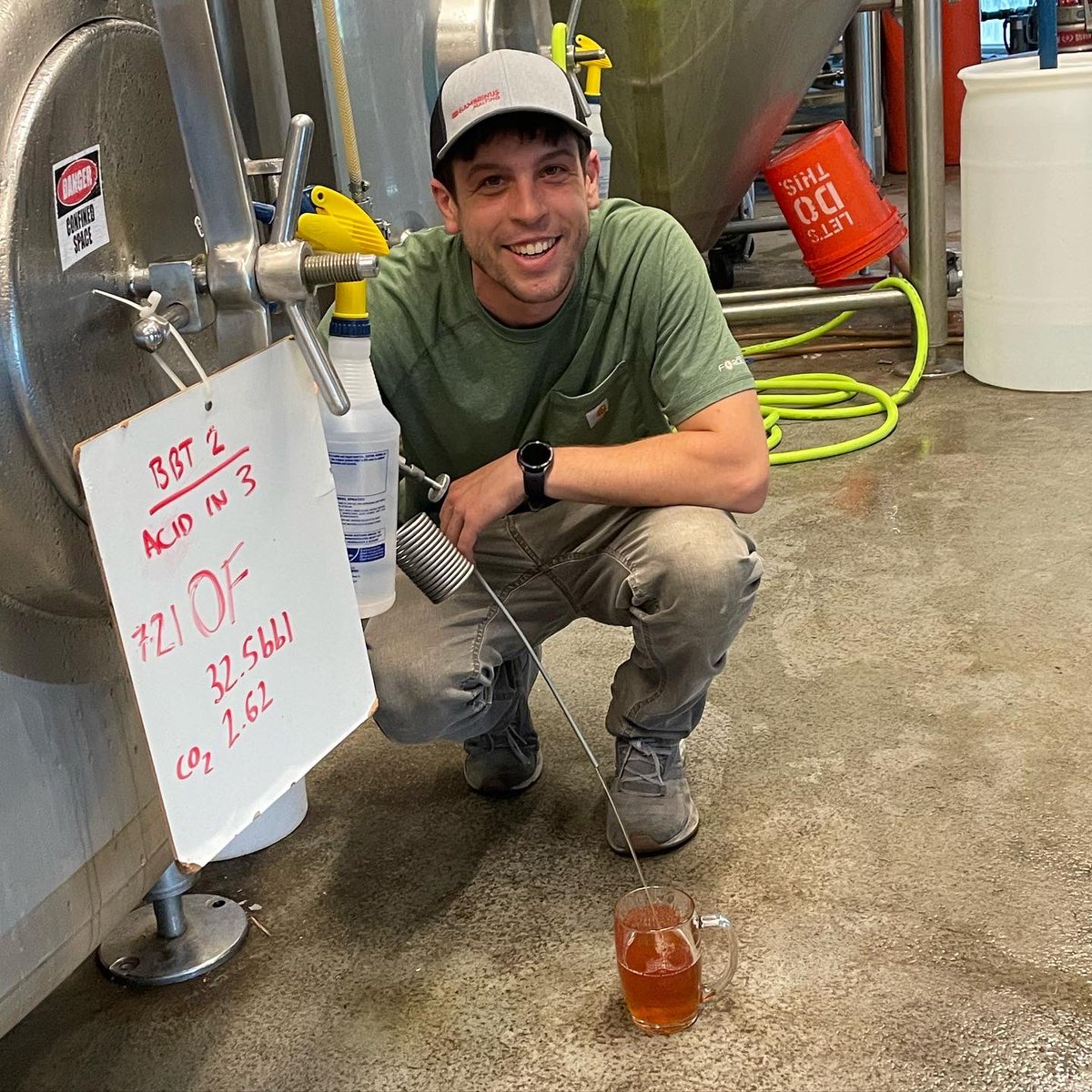 silverbranchus's tweet image. Happy to report that OKTOBERFEST is releasing this Thursday, August 4! Sip on this delicious fall beer and dream about the cooler days ahead!