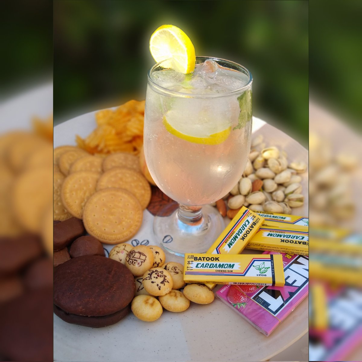 GratudiTuchi's tweet photo. The photophile &amp; foodie me. 🥰🍹 https://t.co/nkqjKc0m9t
