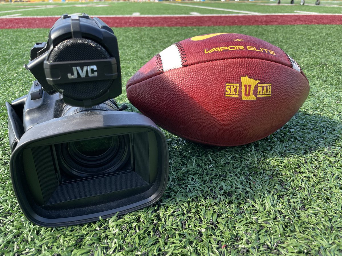 GopherFBVideo's tweet image. Day 1 of Training Camp! #RTB #JVC #DVSwins