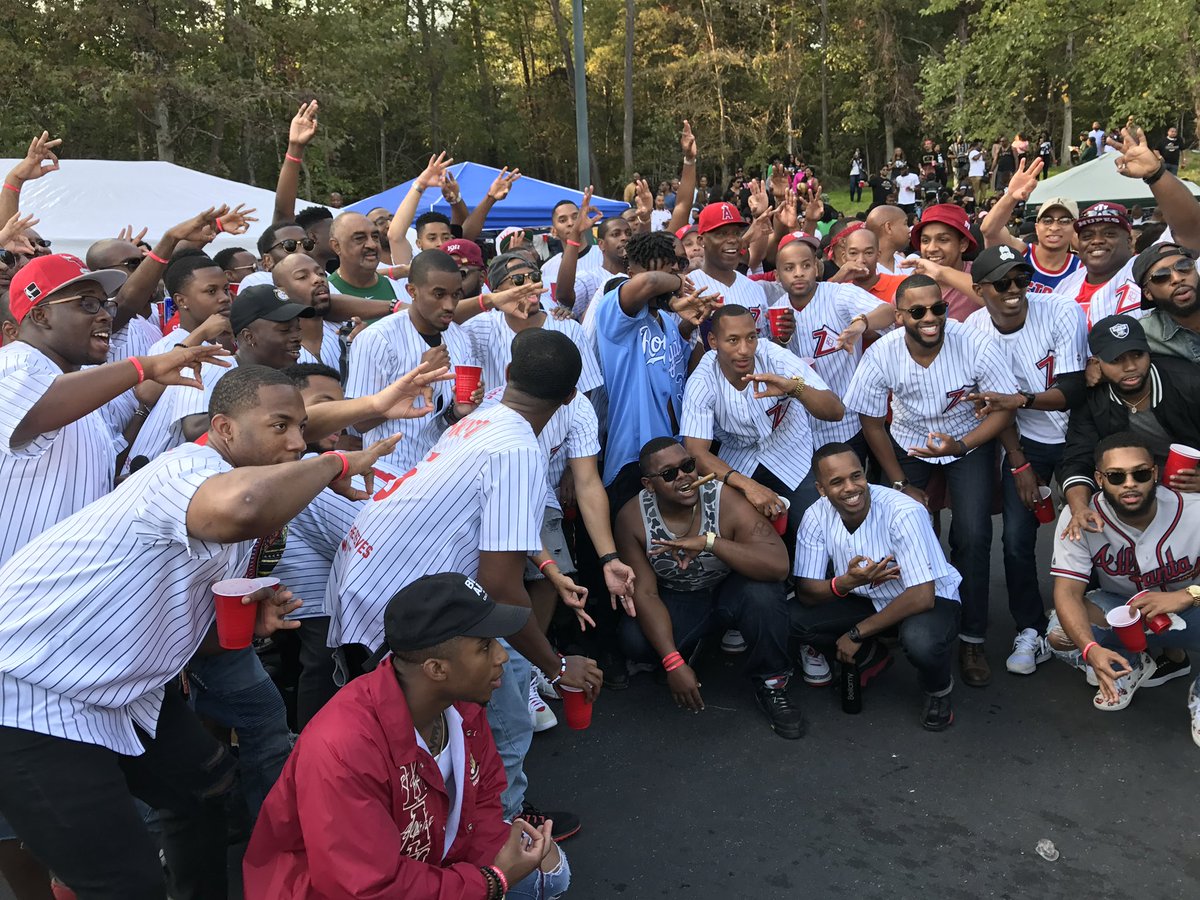 ItsCobb's tweet photo. One time for @ZDNupes! Happy Charter Day Nupes! #madetheReevesWay https://t.co/lyeDs5pPp9